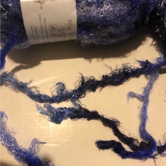 Vintage Gala Soft Fur Slate Blue and Light Blue Yarn  5 Lots Skeins - Picture 3 of 3